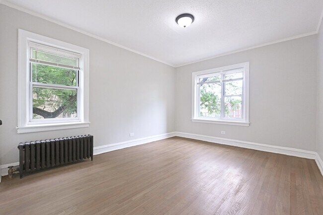 Building Photo - 7757 S Essex Ave