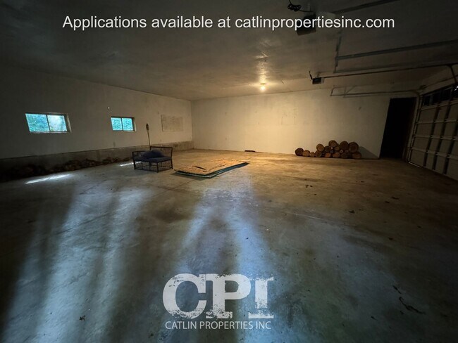 Building Photo - 671 Ragland Rd