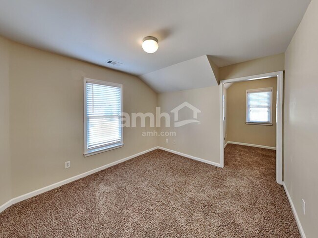 Building Photo - 3215 Thimbleberry Trail