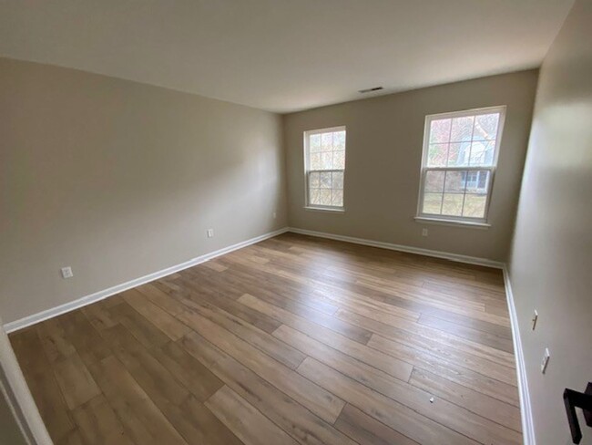 Building Photo - Beautiful Brick front Colonial