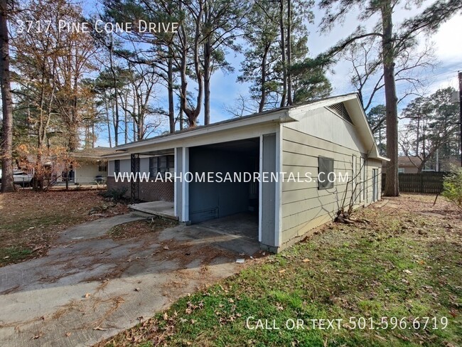 Building Photo - 3717 Pine Cone Dr