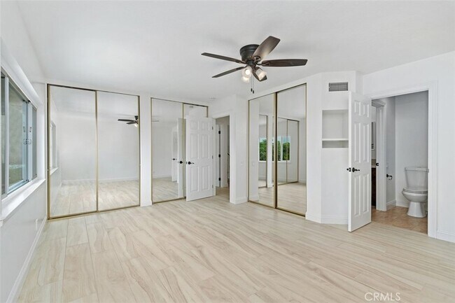 Building Photo - 26451 Vía Juanita