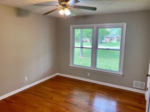 Building Photo - 2536 Goldenrod Dr