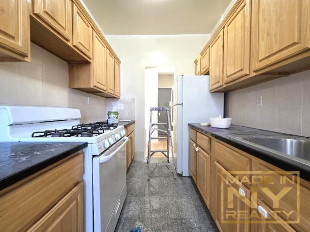 Building Photo - 1 bedroom in KEW GARDENS NY 11415