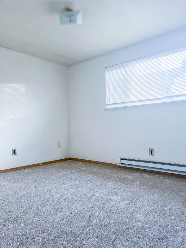 Building Photo - 441 Park Ave N