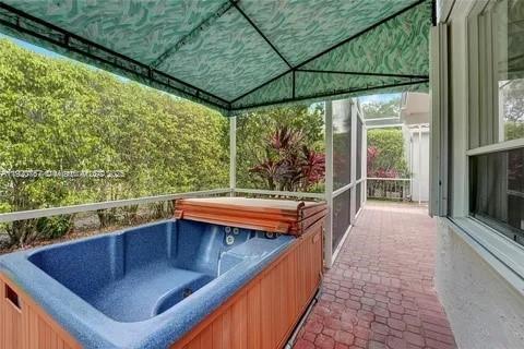 Building Photo - 3951 Redondo Ct