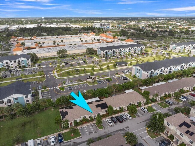 Building Photo - 424 NE 4th Ave