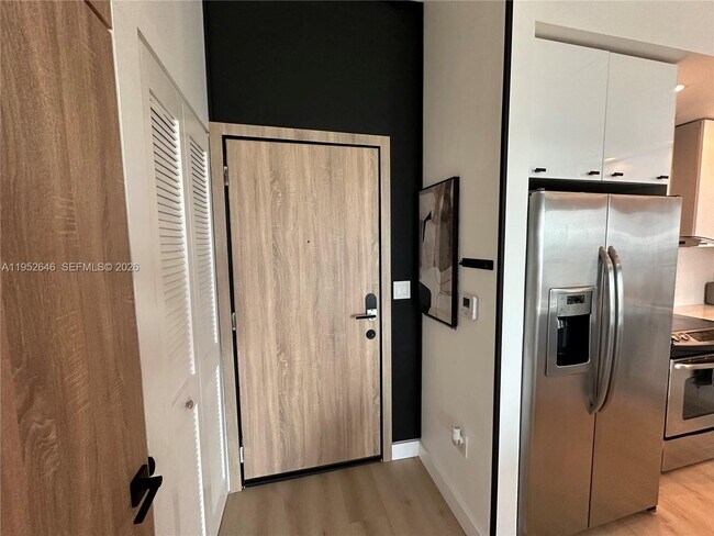 Building Photo - 234 NE 3rd St