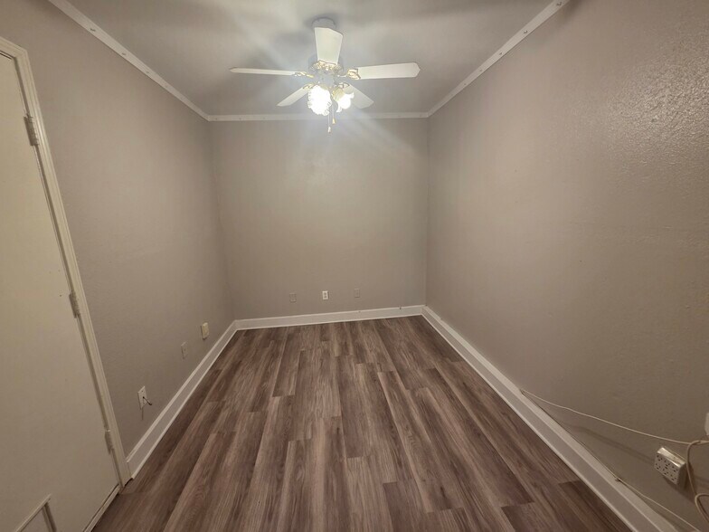 Building Photo - 3304 Sparta Dr