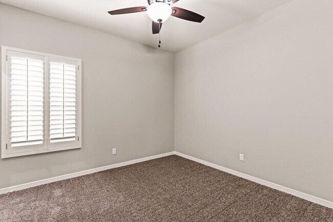 Building Photo - 13591 Hazlewood St