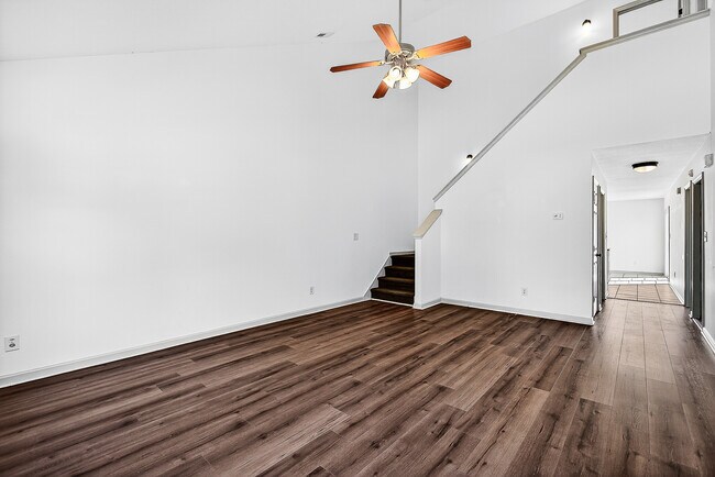 Building Photo - 177 Kelly Cir