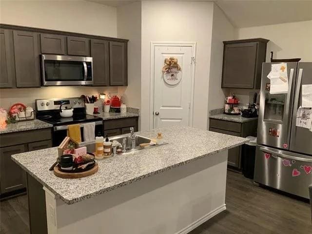 Building Photo - 2626 Fieldcrest Ln.