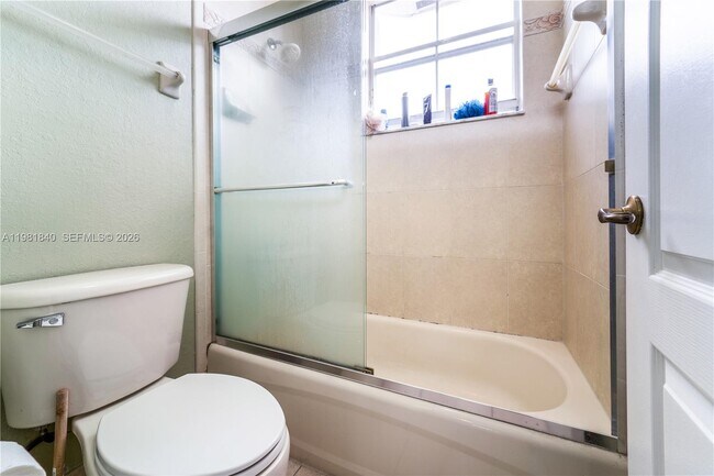 Building Photo - 200 SW 87th Path