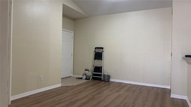 Building Photo - 2705 Maitland Crossing Way