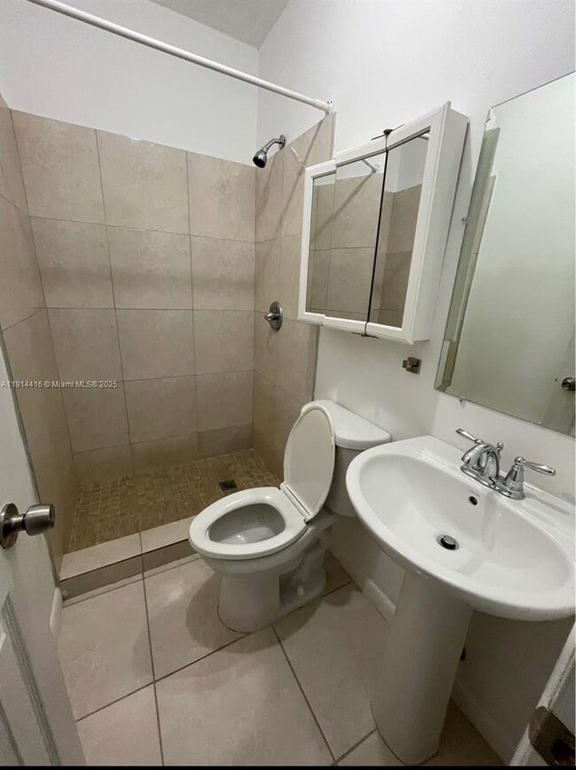 Building Photo - 18740 NW 10th Rd