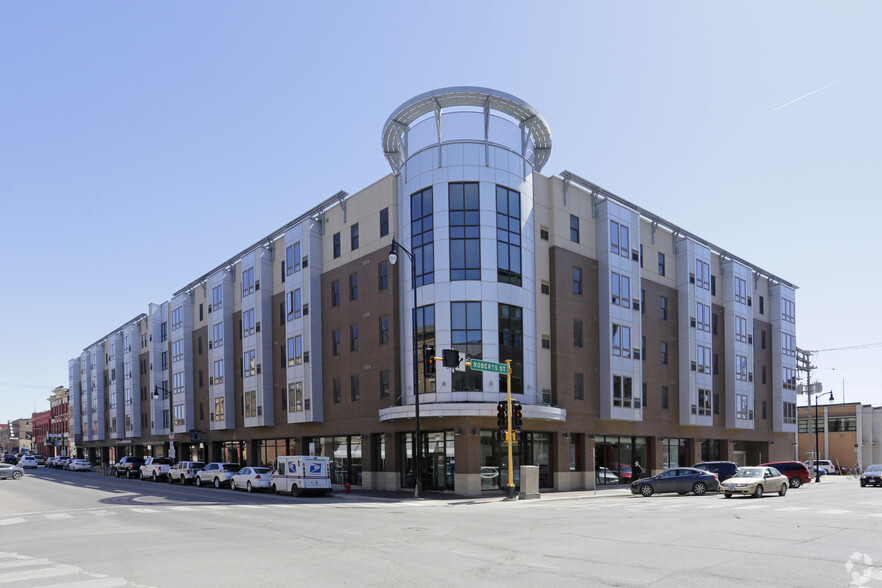 Primary Photo - Cityscapes Plaza Residential