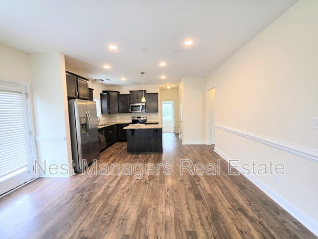 Building Photo - 173 Weston Woods St