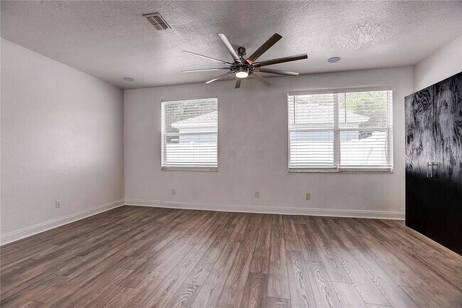 Building Photo - 3323 Michener Pl