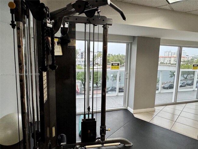 Building Photo - 2401 Collins Ave