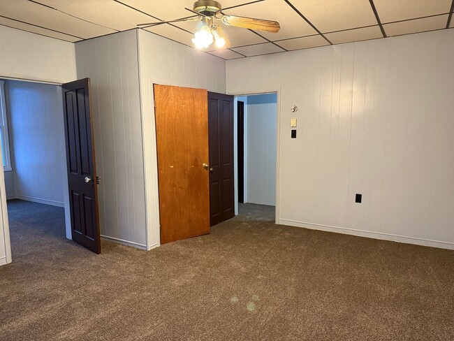 Building Photo - 201 W Market St