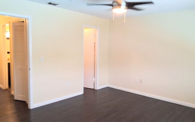 Building Photo - Stunning all remodeled 2/1.5 condo with Am...