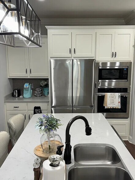 Building Photo - 613 Sharpsburg Ave