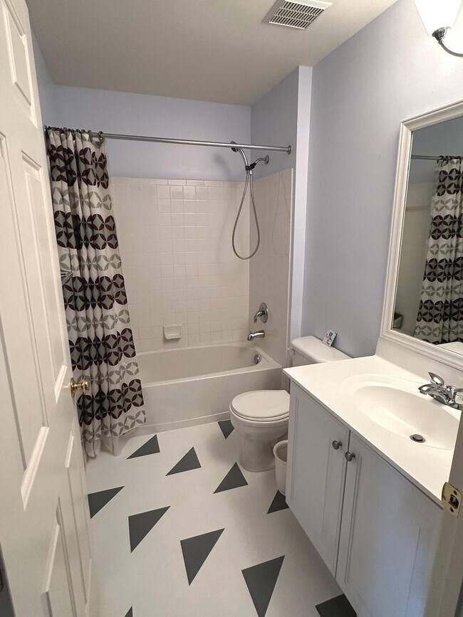 Building Photo - 209 Turnbridge Ct