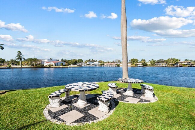 Building Photo - 1881 Middle River Dr