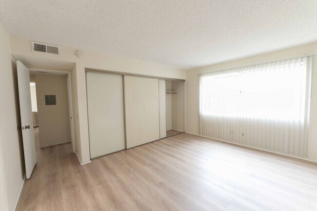 Building Photo - 1825Wilc