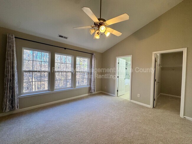 Building Photo - 1413 Crimson Creek Dr