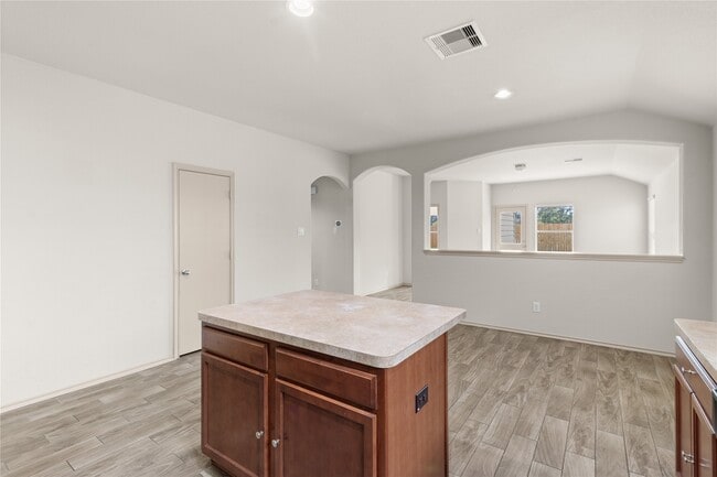 Building Photo - 2518 Montana Blue Dr