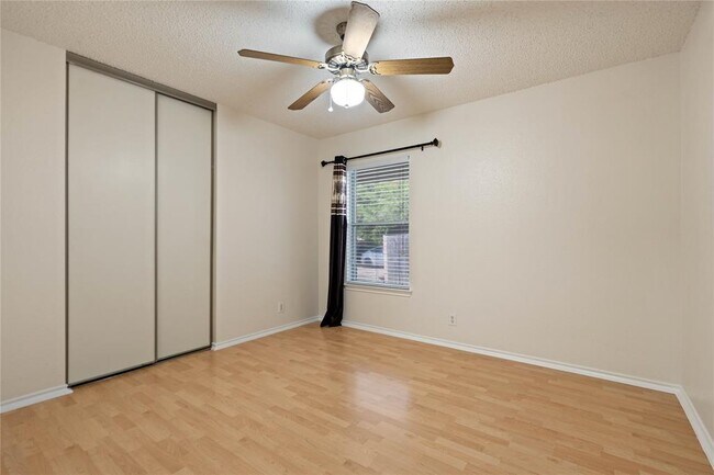 Building Photo - 809 Betterman Dr