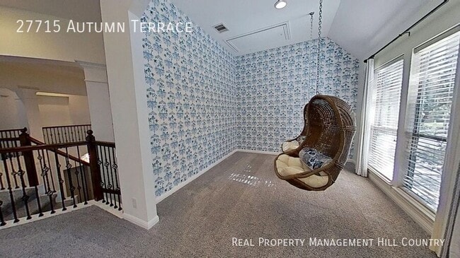 Building Photo - 27715 Autumn Terrace