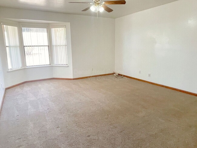 Building Photo - 35424 N 15th Ave