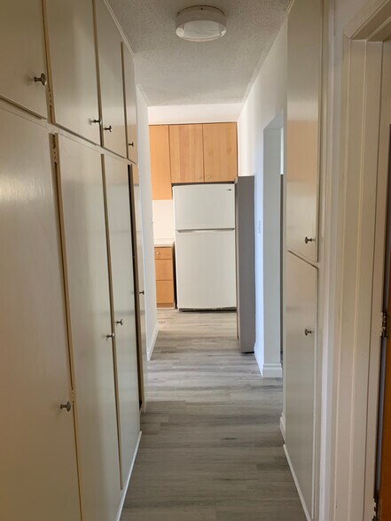 Building Photo - 4230 Gentry Ave