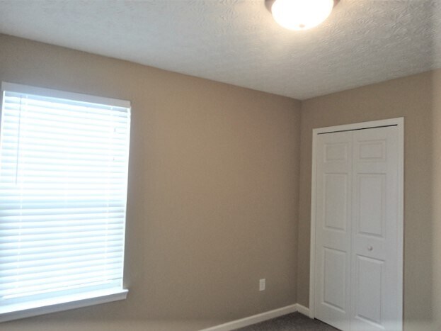 Building Photo - 5335 Rivers Edge Blvd