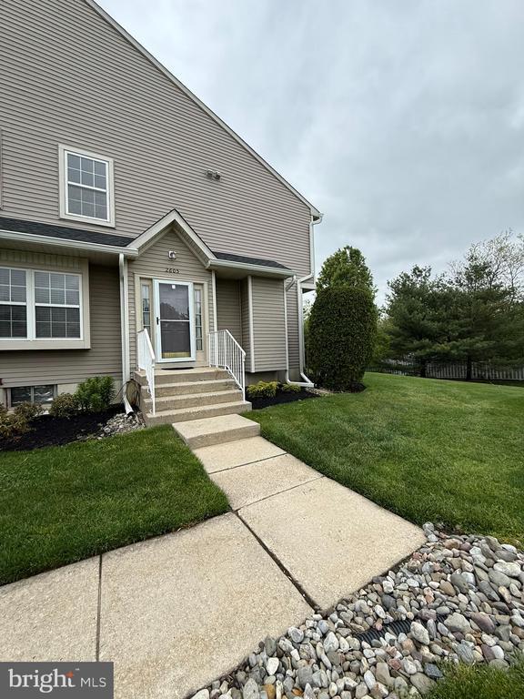 Building Photo - 2605 Gramercy Way