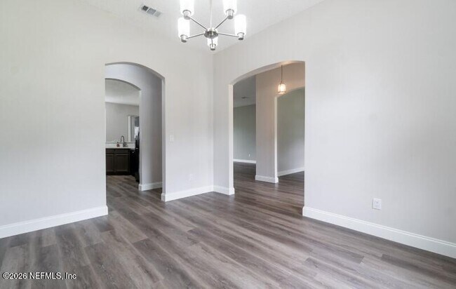 Building Photo - 557 Grand Parke Dr