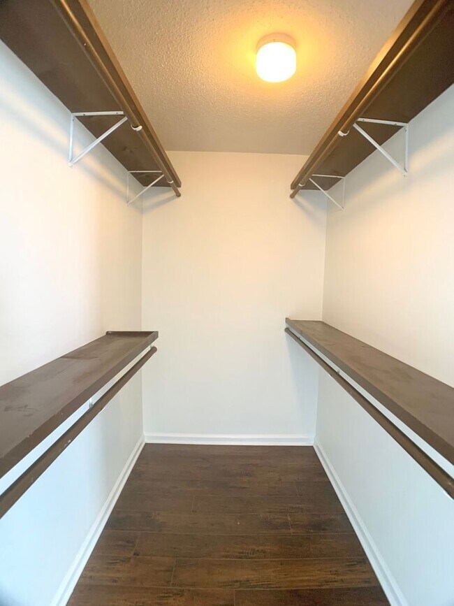 Building Photo - 1404 Marla Ct