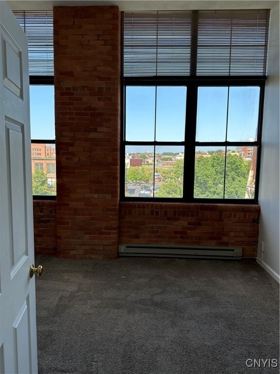 Building Photo - 526 Plum St