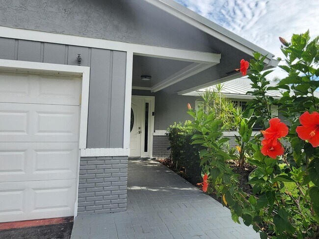 Building Photo - 696 Dotterel Rd
