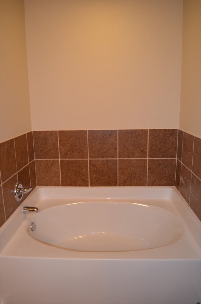 Building Photo - 1802 Tru Trail