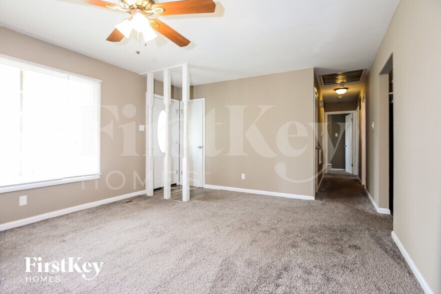 Building Photo - 405 Albert Dr