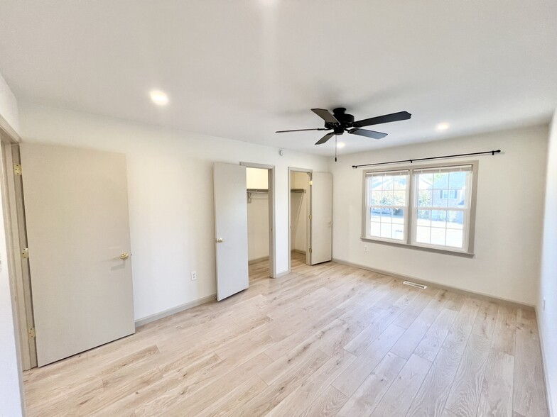 Front Bedroom - 1 Commercial Row