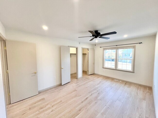 Front Bedroom - 1 Commercial Row