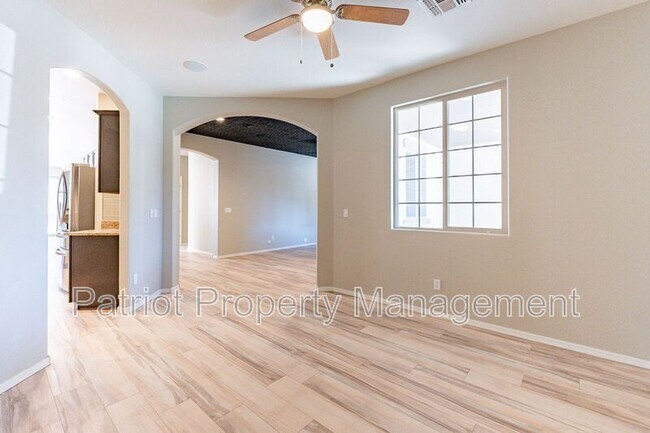 Building Photo - 329 S 172nd Dr