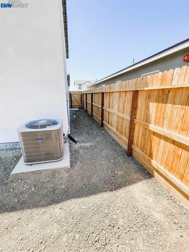 Building Photo - 2280 Craig Ct