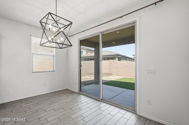 Building Photo - 1016 W Calle Nicoya
