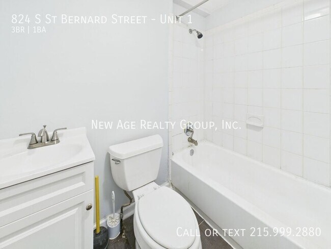 Building Photo - 824 S St Bernard St