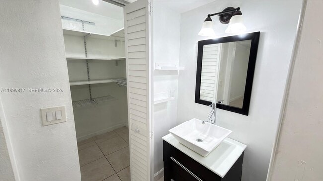 Building Photo - 403 SW 148th Ave